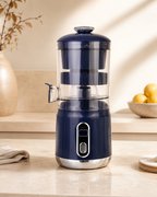 Portable electric juicer with pulp separation