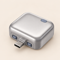 Cargador inteligente gris plateado con conector USB-C
